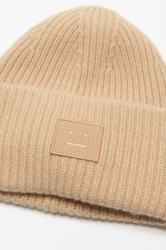 (image for) Perfect Large face logo beanie